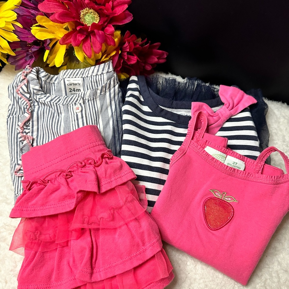 EUC 4 Piece Bundle Of Girls Size 2T